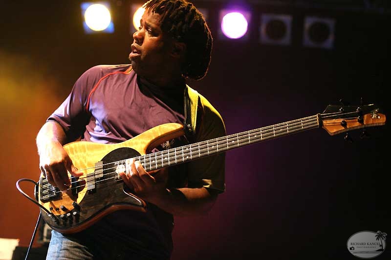 victor-wooten2.jpg