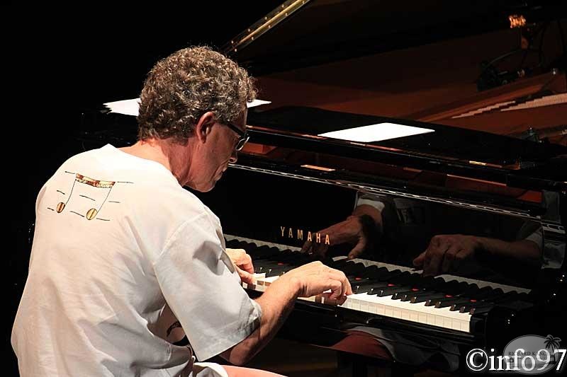 autour-du-piano2012-11.jpg