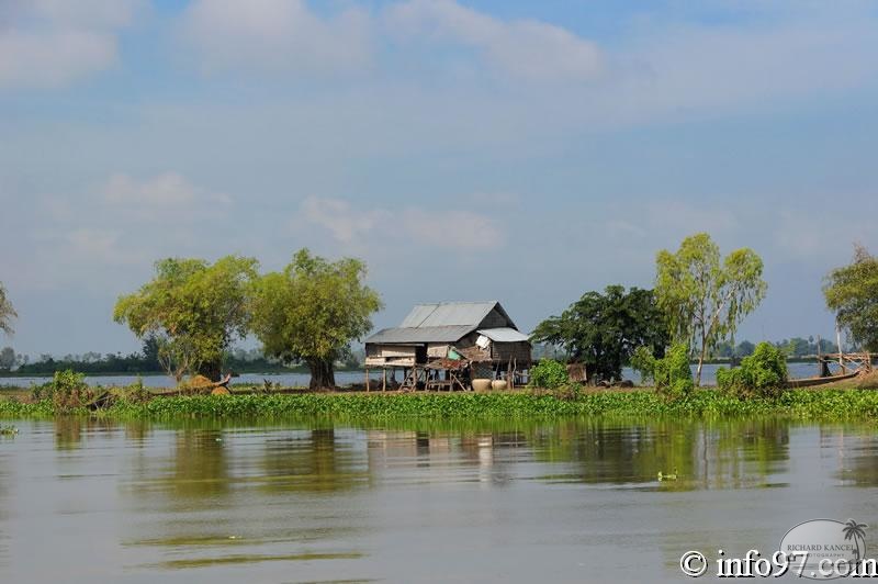 DSC04652phnompenh-siemreap.jpg
