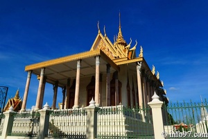 DSC04563musee-palais-phnompenh