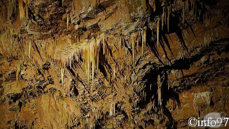 grotte-dargilan-2.jpg