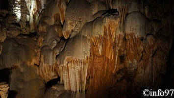 grotte-dargilan-23