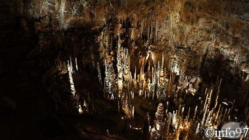 grotte-dargilan-3.jpg