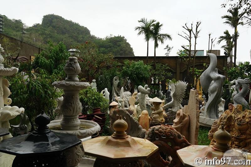 DSC02788sculpture-danang.jpg