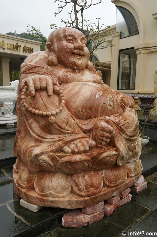 DSC02801sculpture-danang.jpg