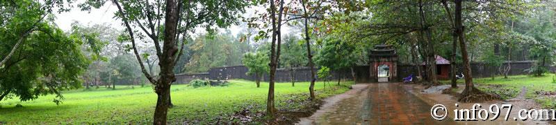 DSC02559tombeaux-imperiaux-hue