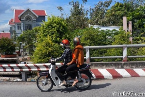 DSC03880transport-vietnam