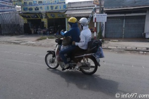 DSC03896transport-vietnam