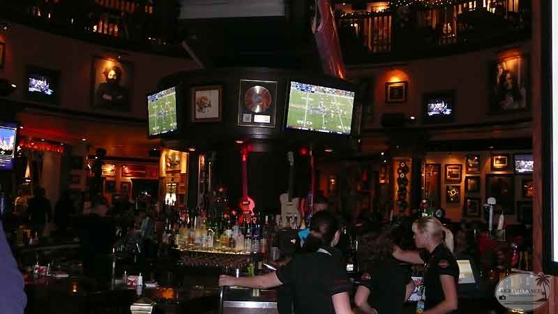 hard-rock-cafe34.jpg