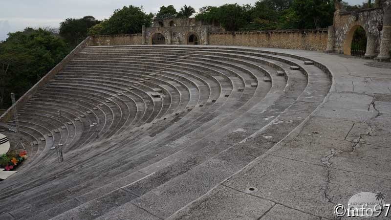 altos-de-chavon31.jpg