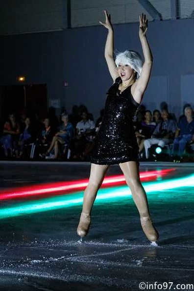SHOW-TIME-ON-ICE-08.jpg