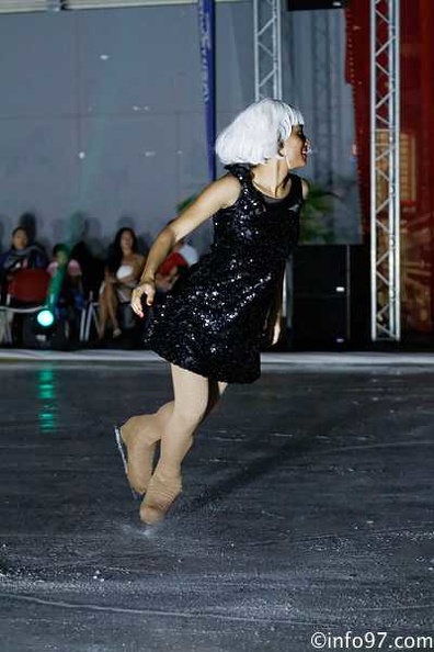 SHOW-TIME-ON-ICE-09.jpg