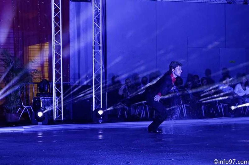SHOW-TIME-ON-ICE-78.jpg