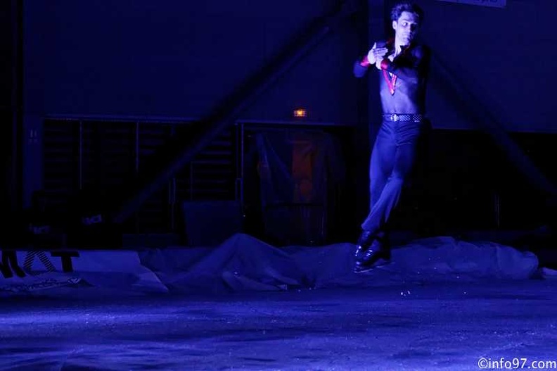 SHOW-TIME-ON-ICE-80.jpg