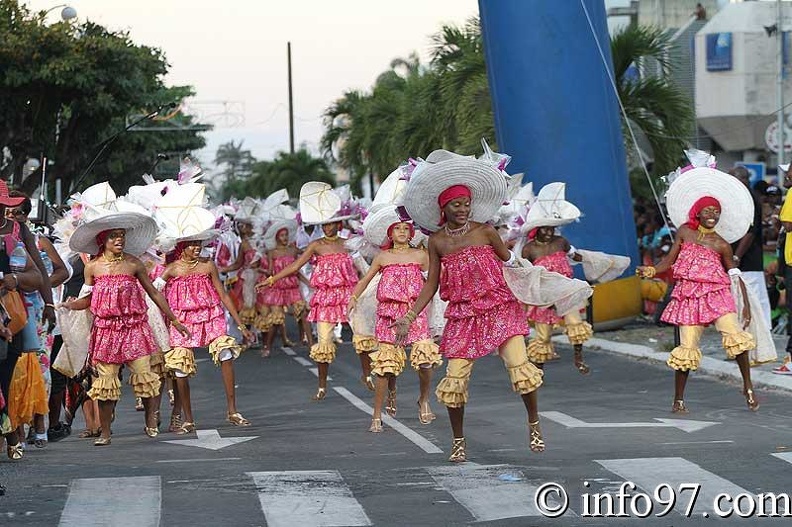 defile-carnaval56.jpg