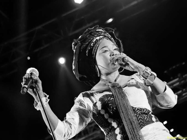 oumou-sangare-37.jpg