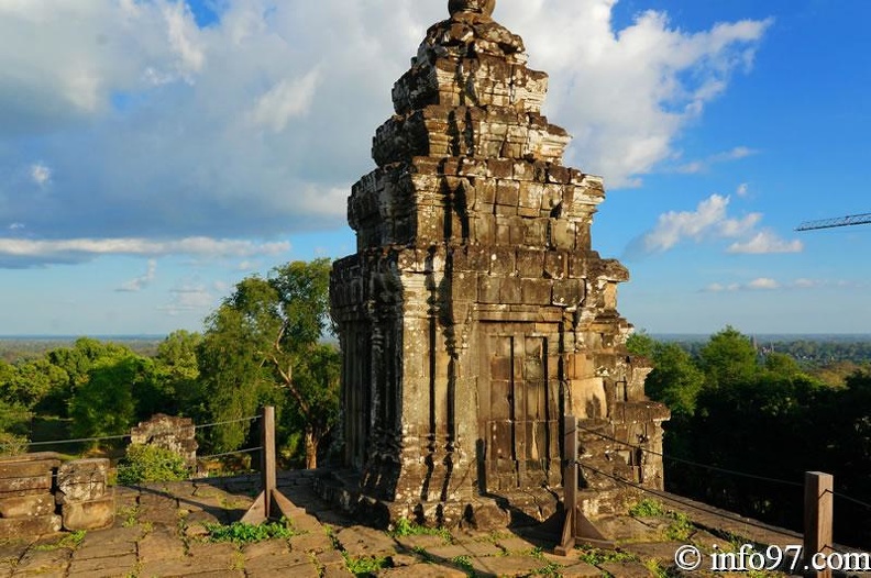 DSC04808angkor.jpg