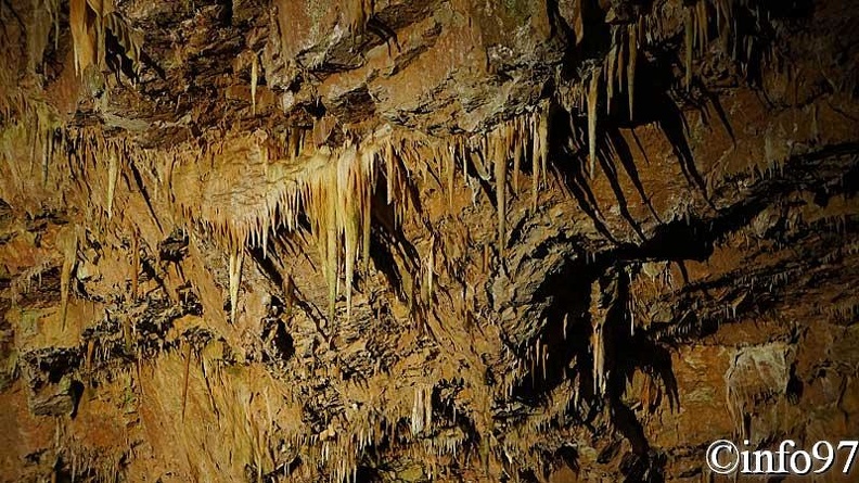 grotte-dargilan-2.jpg