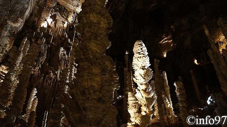 grotte-dargilan-27.jpg
