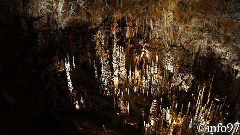 grotte-dargilan-3.jpg