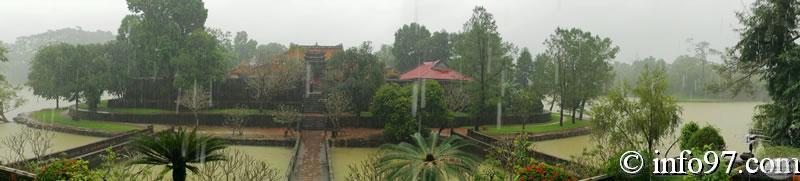 DSC02613tombeaux-imperiaux-hue